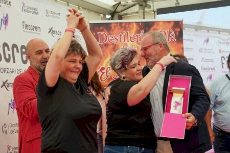 El cremaet valenciano ya tiene nuevos reyes mundiales: Les Cholines y Mil Grullas hacen historia en Xeraco