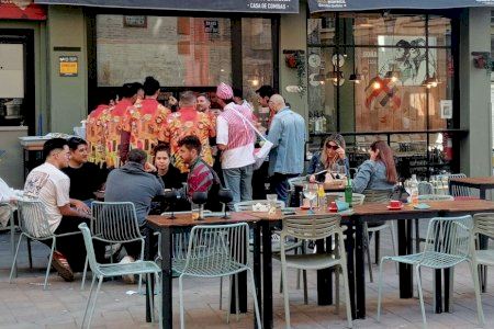 Russafa ya es Zona Acústicamente Saturada: así cambian los horarios de terrazas y discotecas