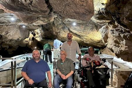 COCEMFE CV y la Vall d’Uixó mejoran la barca adaptada de les Coves de Sant Josep para reimpulsar la accesibilidad en el paraje