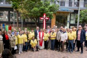 Cruz de Mayo de la Asociación de Vecinos de El Campo-Plaza de España