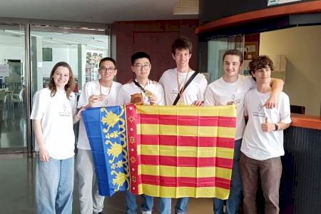 El estudiante de bachillerato, Víctor Zhou, formado en la UV, gana la Olimpiada Española de Química