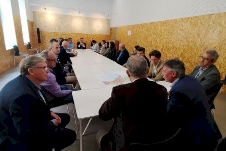 Urbanismo de Alicante se reúne con FOPA para exponer el Plan General Estructural, agilizar licencias y recoger demandas y aportaciones