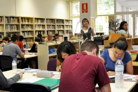 València abrirá por primera vez bibliotecas 24 horas durante los exámenes