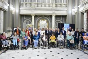 València será la primera ciudad europea en disponer de puntos de baño adaptados en las playas para personas con parálisis cerebral - (foto 6)
