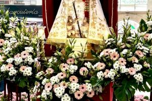 El Mercat Central de València celebra l’ofrena floral a la Mare de Déu dels Desemparats i exposa la imatge després de la seua restauració - (foto 4)