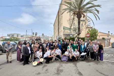 El Molí de Santa Maria de Gandia vive unas multitudinarias fiestas de la Santa Cruz