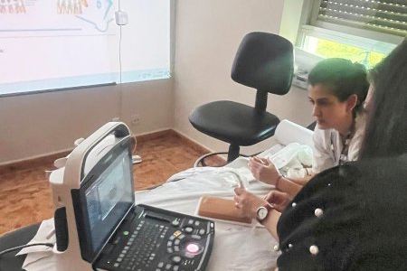 El Departamento de Salud de Requena impulsa la formación en ecografía para enfermería de Atención Primaria