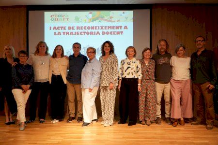 Quart de Poblet rinde homenaje a su profesorado jubilado en agradecimiento a su trayectoria y contribución al desarrollo educativo