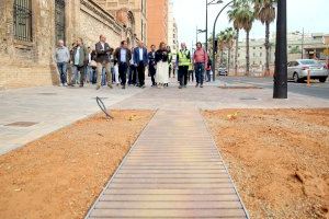Catalá: “La reurbanización de Pérez Galdós convertirá esta zona en una de las más bonitas de la ciudad, con espacios de sombra y de paseo” - (foto 5)