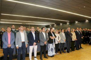 Llíria reconoce la labor de la Policía Local y de los cuerpos de seguridad colaboradores - (foto 2)
