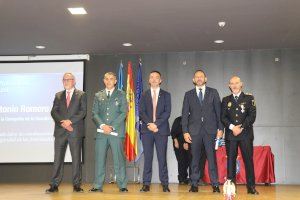 Llíria reconoce la labor de la Policía Local y de los cuerpos de seguridad colaboradores - (foto 3)