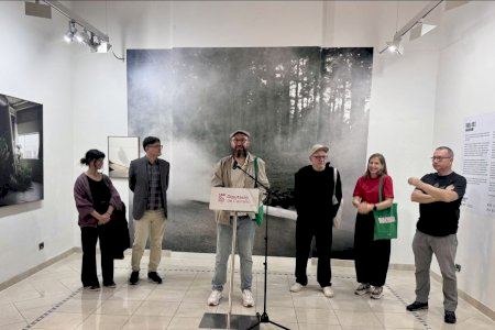 La Diputación de Castellón respalda el Festival Imaginària e inaugura la muestra fotográfica ‘Background’