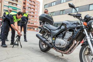 La Policía Local de Elda pondrá en marcha en las próximas semanas una campaña de control de ruido que emiten motocicletas y ciclomotores - (foto 2)