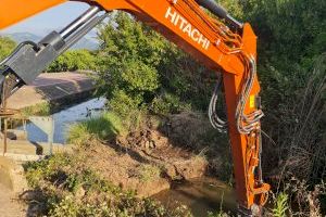 Nules actúa de urgencia en la marjalería para evitar que el exceso de agua dañe las parcelas agrícolas - (foto 2)