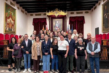 Elche conmemora el Día Mundial de lucha contra el Cáncer de Ovario