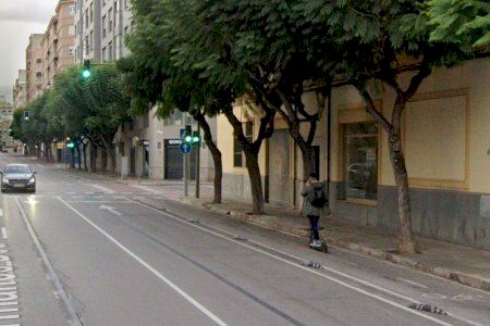 Un hombre resulta herido en un accidente entre un coche y un patinete en Castellón