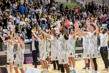 El Amics Castelló asalta el Pla de l’Arc con una brillante segunda mitad