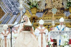 El arzobispo de Valencia reivindica ante la Mare de Déu dels Desemparats una caridad “sin diferencias entre los de aquí y los de fuera” - (foto 5)