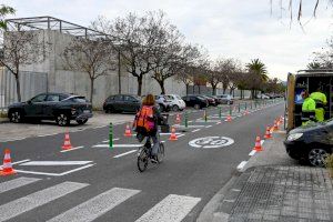 El Ayuntamiento ejecuta medidas de pacificación del tráfico en el entorno del IES Cabanyal - (foto 3)