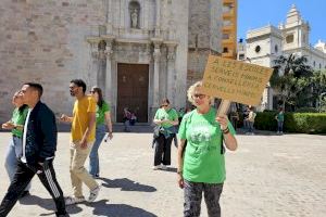 El profesorado lleva a las calles de Burriana su lucha por una educación pública de calidad - (foto 11)