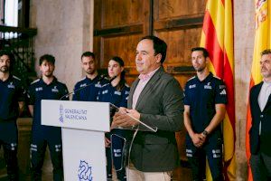 Recepción en el Palau de la Generalitat a los ondenses Diego y Pedro López - (foto 2)