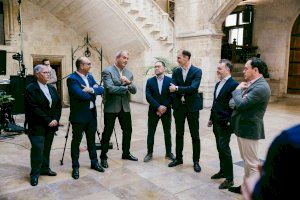 Recepción en el Palau de la Generalitat a los ondenses Diego y Pedro López - (foto 3)