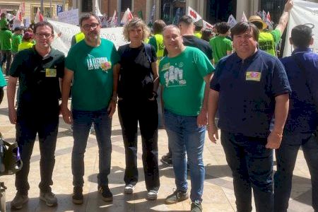 Compromís dona suport a la vaga educativa i acusa Carrasco de “guardar silenci davant el clam de tota la comunitat educativa”