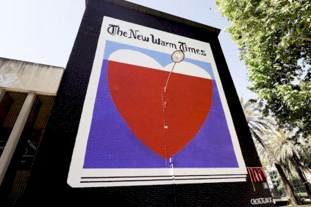El nuevo mural de Valencia que convierte un corazón de hielo en una llamada de alerta por los océanos