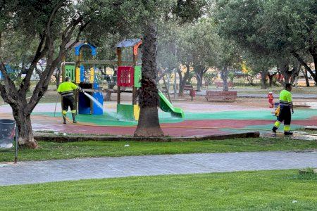 Paterna refuerza la limpieza de calles, mobiliario urbano y espacios públicos con su novena campaña intensiva