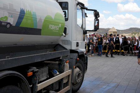 Petrer y Fobesa refuerzan el servicio de limpieza durante las fiestas de Moros y Cristianos con 22 personas adicionales