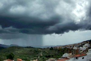 Tregua a medias en la Comunitat Valenciana: las tormentas pierden fuerza, pero no desaparecen este miércoles