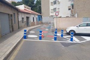 Alicante genera una veintena de nuevas plazas de aparcamiento en el barrio de La Torreta al cambiar el estacionamiento en cordón a batería