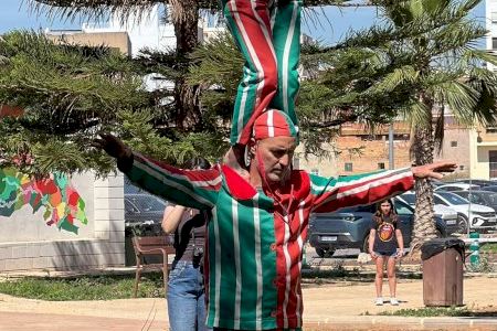 La Nova Muixeranga d’Algemesí entrega 3.331,54 € a l’Associació Víctimes Mortals DANA 29 d’Octubre en un emotiu acte d’homenatge La Nova Muixeranga d’Algemesí entrega 3.331,54 € a l’Associació Víctimes Mortals DANA 29 d’Octubre en un emotiu acte d’homenatge