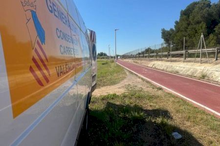 La Generalitat inicia les obres de millora del carril bici que connecta València amb Pinedo i El Saler amb una inversió de 400.000 euros La Generalitat inicia les obres de millora del carril bici que connecta València amb Pinedo i El Saler amb una inversió de 400.000 euros