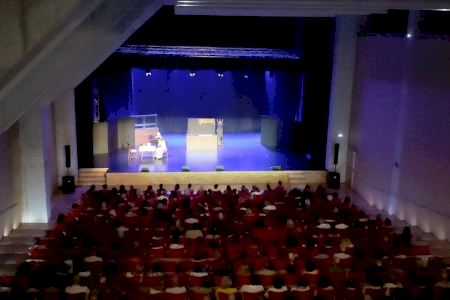 Més de 1.100 espectadors disfruten de les funcions de la IV Mostra de Teatre de Benidorm Més de 1.100 espectadors disfruten de les funcions de la IV Mostra de Teatre de Benidorm