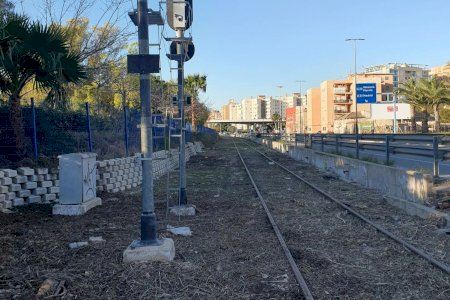 Vecinos del Parque del Mar piden al Ayuntamiento de Alicante agilidad para el convenio con Adif y se manifiestan el 11 de junio