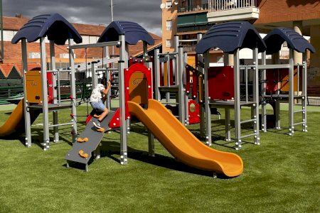 Petrer reabre la renovada área de juegos infantiles de los Jardines Rey Juan Carlos I