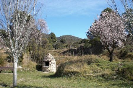 Un antiguo hotel en uno de los parajes naturales más queridos de la provincia de Alicante se transformará en un novedoso centro ecoturista