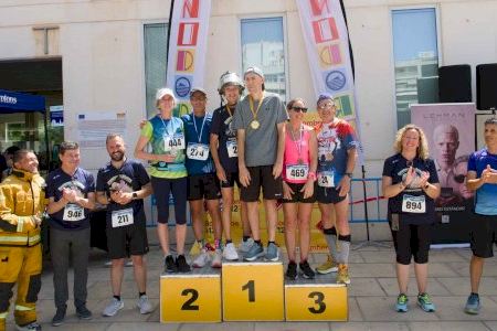 Més de 1.000 esportistes corren la II Cursa Solidària per l’ELA dels bombers de Benidorm Més de 1.000 esportistes corren la II Cursa Solidària per l’ELA dels bombers de Benidorm