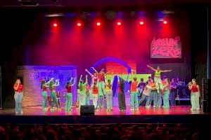 L’IES Jaume I triomfa amb el musical Volum Zero i ompli el Teatre Payà de talent i emoció - (foto 6) L’IES Jaume I triomfa amb el musical Volum Zero i ompli el Teatre Payà de talent i emoció - (foto 6)