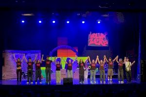 L’IES Jaume I triomfa amb el musical Volum Zero i ompli el Teatre Payà de talent i emoció - (foto 4) L’IES Jaume I triomfa amb el musical Volum Zero i ompli el Teatre Payà de talent i emoció - (foto 4)