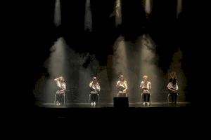 L’IES Jaume I triomfa amb el musical Volum Zero i ompli el Teatre Payà de talent i emoció - (foto 3) L’IES Jaume I triomfa amb el musical Volum Zero i ompli el Teatre Payà de talent i emoció - (foto 3)
