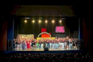 L’IES Jaume I triomfa amb el musical Volum Zero i ompli el Teatre Payà de talent i emoció - (foto 2) L’IES Jaume I triomfa amb el musical Volum Zero i ompli el Teatre Payà de talent i emoció - (foto 2)