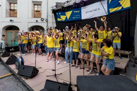 Villena es Música (VEM) cumple 10 años con más de 80 actuaciones en 12 escenarios en dos días de música gratuita por las calles de la ciudad