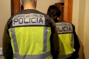 Una barbería y campos de naranjas: la Policía destapa lo que ocurría con varios trabajadores en Valencia y Alzira Una barbería y campos de naranjas: la Policía destapa lo que ocurría con varios trabajadores en Valencia y Alzira