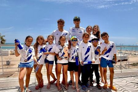 Los jóvenes regatistas del RCNT cierran la temporada compitiendo en la final de los Jocs Esportius de Vela en Benicàssim Los jóvenes regatistas del RCNT cierran la temporada compitiendo en la final de los Jocs Esportius de Vela en Benicàssim