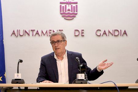 Gandia garantiza la continuidad de los descuentos de aparcamiento para apoyar al comercio local: "Se mantendrán en las mismas condiciones"