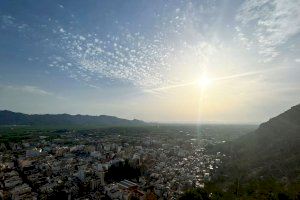 La Comunitat Valenciana se encamina hacia varios días de calor con máximas que pueden rozar los 35 grados La Comunitat Valenciana se encamina hacia varios días de calor con máximas que pueden rozar los 35 grados