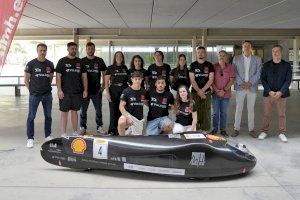 Estudiantes de la UMH presentan el Dátil 26, el coche con el que competirán en la Shell Eco-Marathon Europe and África 2026 - (foto 2) Estudiantes de la UMH presentan el Dátil 26, el coche con el que competirán en la Shell Eco-Marathon Europe and África 2026 - (foto 2)