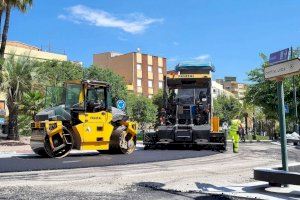 Ontinyent completa la renovació de la rotonda que connecta el barri de Sant Rafel amb els de La Vila i El Llombo Ontinyent completa la renovació de la rotonda que connecta el barri de Sant Rafel amb els de La Vila i El Llombo